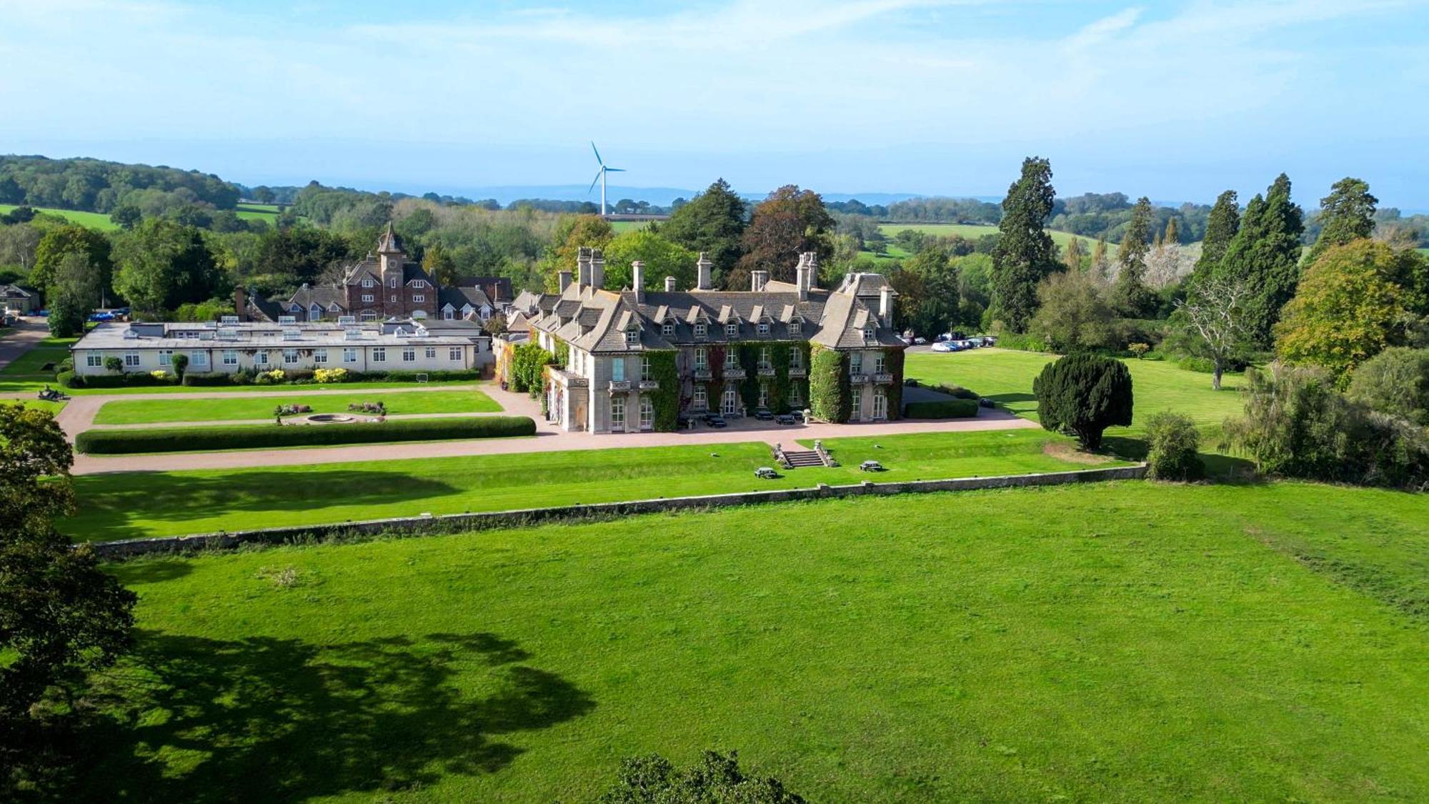Eastwood Park Country house *